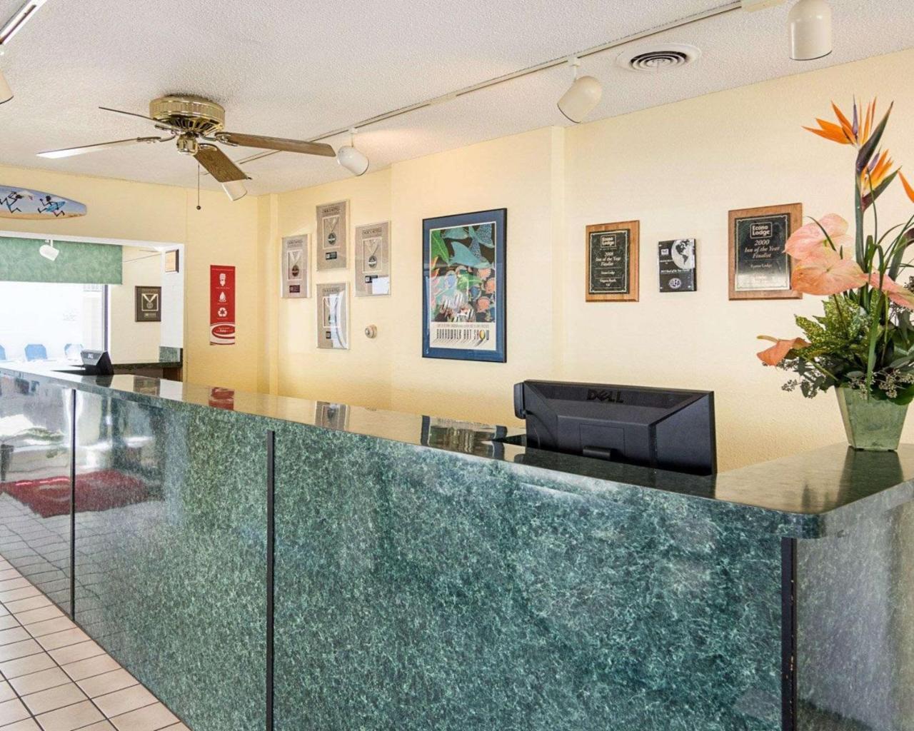 Ocean27 Hotel Virginia Beach Bagian luar foto
