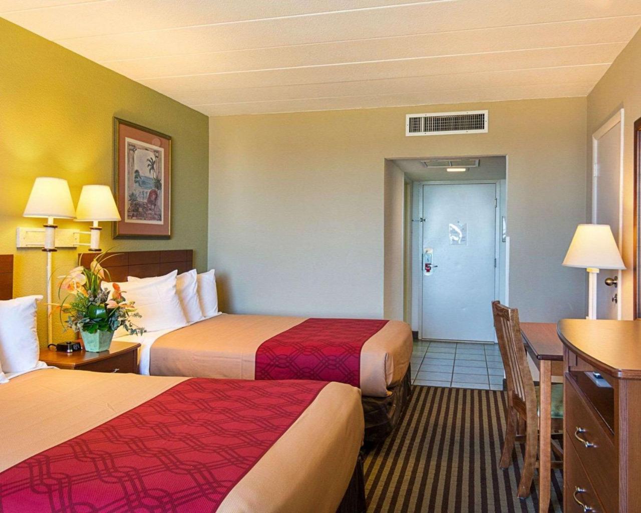 Ocean27 Hotel Virginia Beach Bagian luar foto